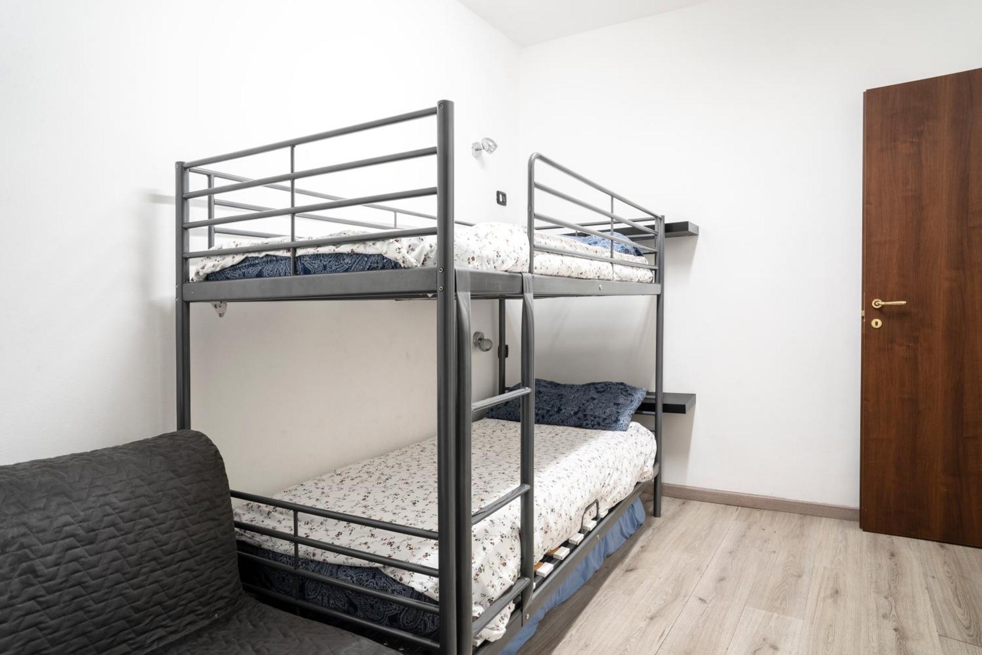 דירות Houseingenoacenter Parking מראה חיצוני תמונה