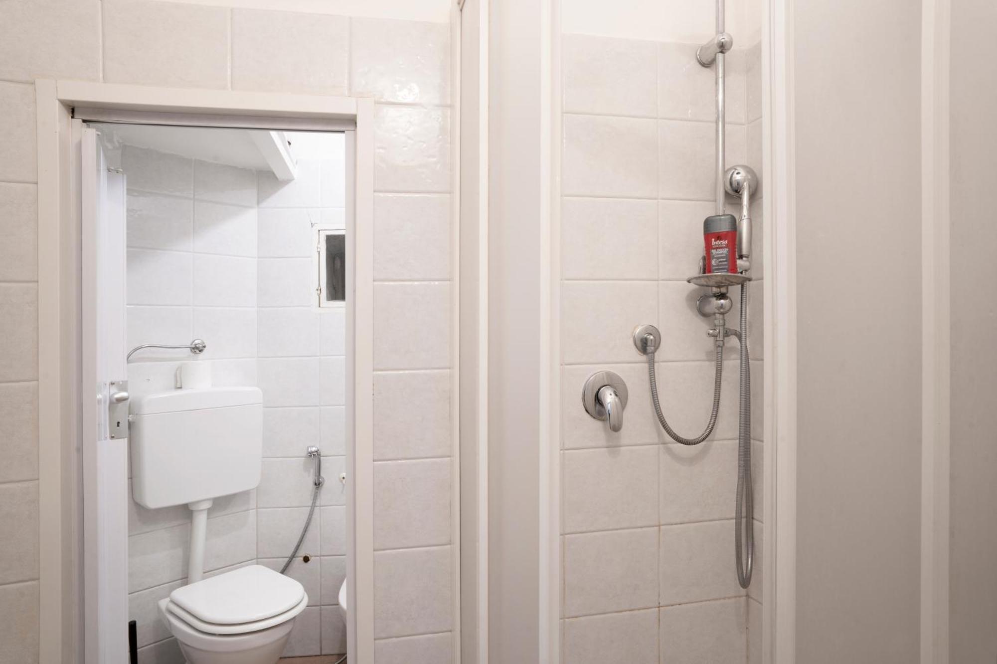 דירות Houseingenoacenter Parking מראה חיצוני תמונה